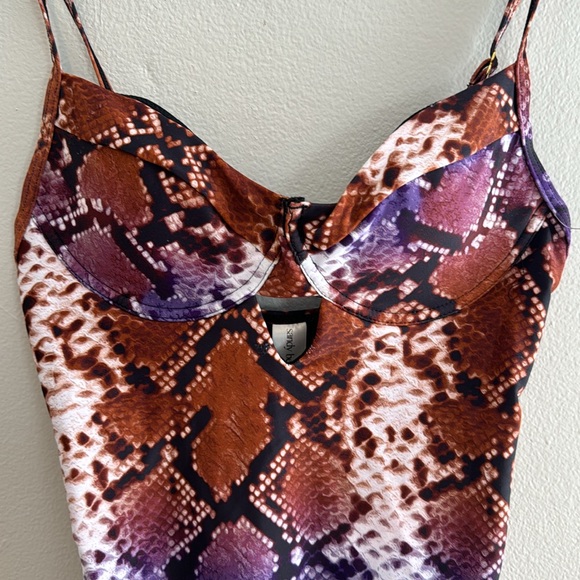 NWOT Sandy Beach Snake Skin One piece swimsuit - Picture 7 of 8